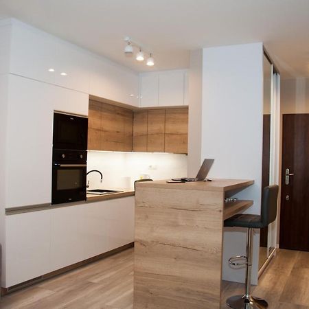 Apartament Cybernetyki Mokotow Varşovia Exterior foto