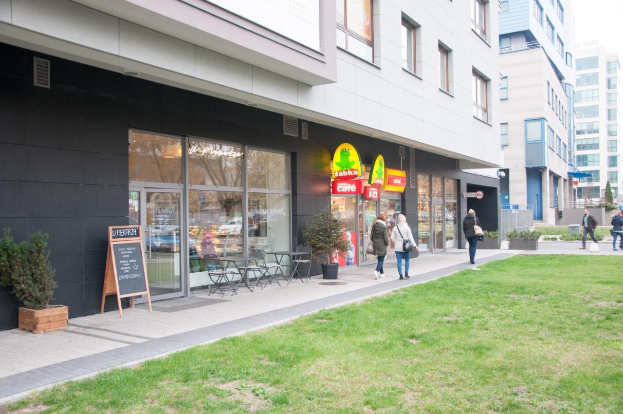 Apartament Cybernetyki Mokotow Varşovia Exterior foto