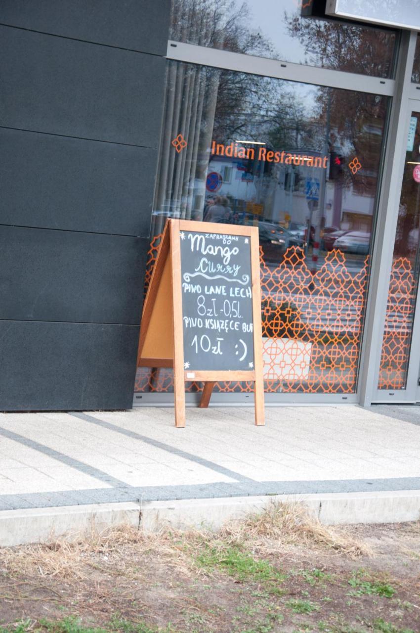 Apartament Cybernetyki Mokotow Varşovia Exterior foto