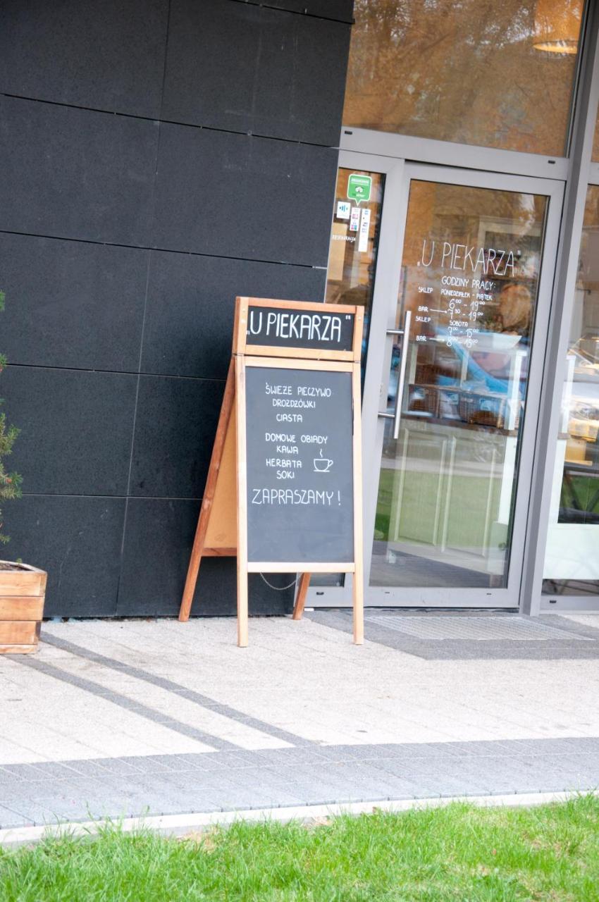 Apartament Cybernetyki Mokotow Varşovia Exterior foto