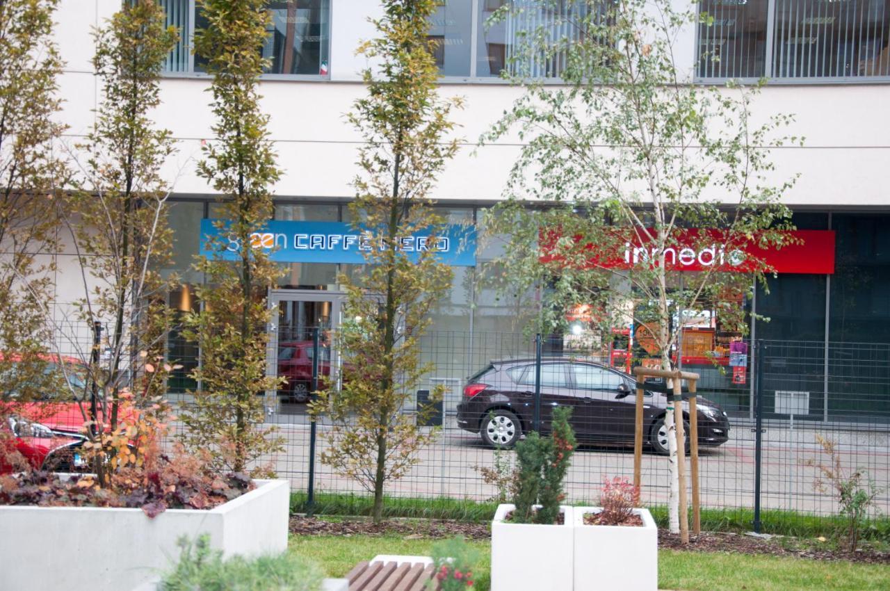 Apartament Cybernetyki Mokotow Varşovia Exterior foto