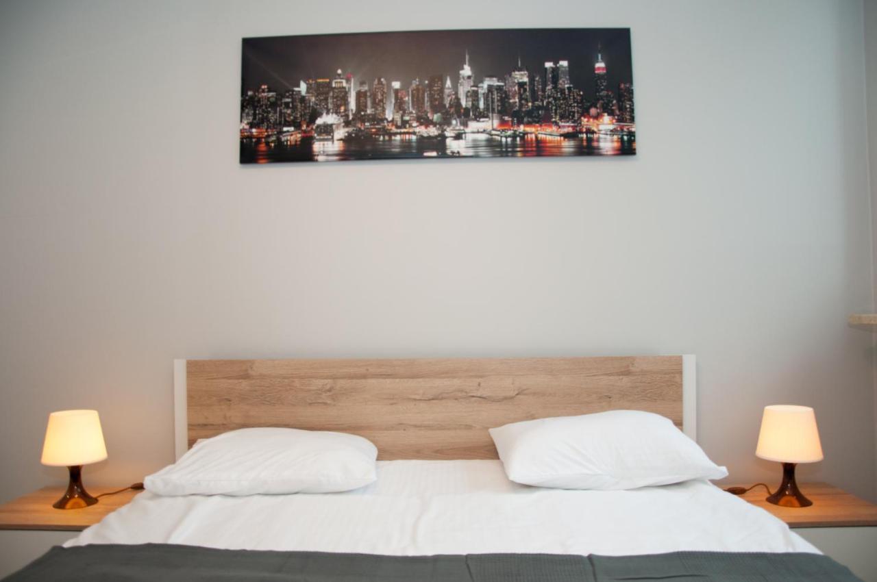 Apartament Cybernetyki Mokotow Varşovia Exterior foto