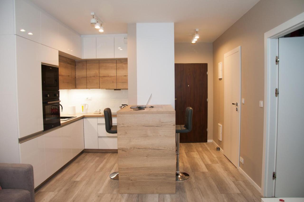 Apartament Cybernetyki Mokotow Varşovia Exterior foto